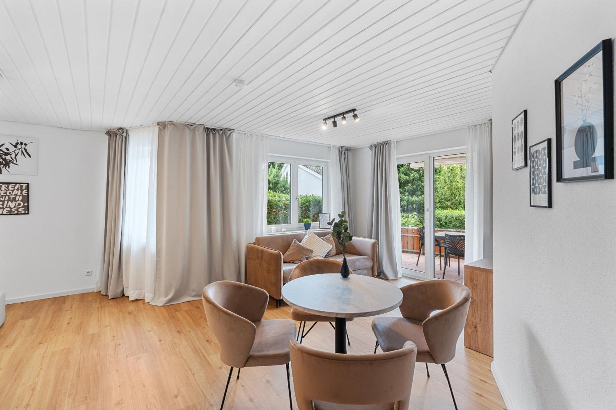 Anytime - Gaestehaus Am Weinberg In Ueberlingen المظهر الخارجي الصورة