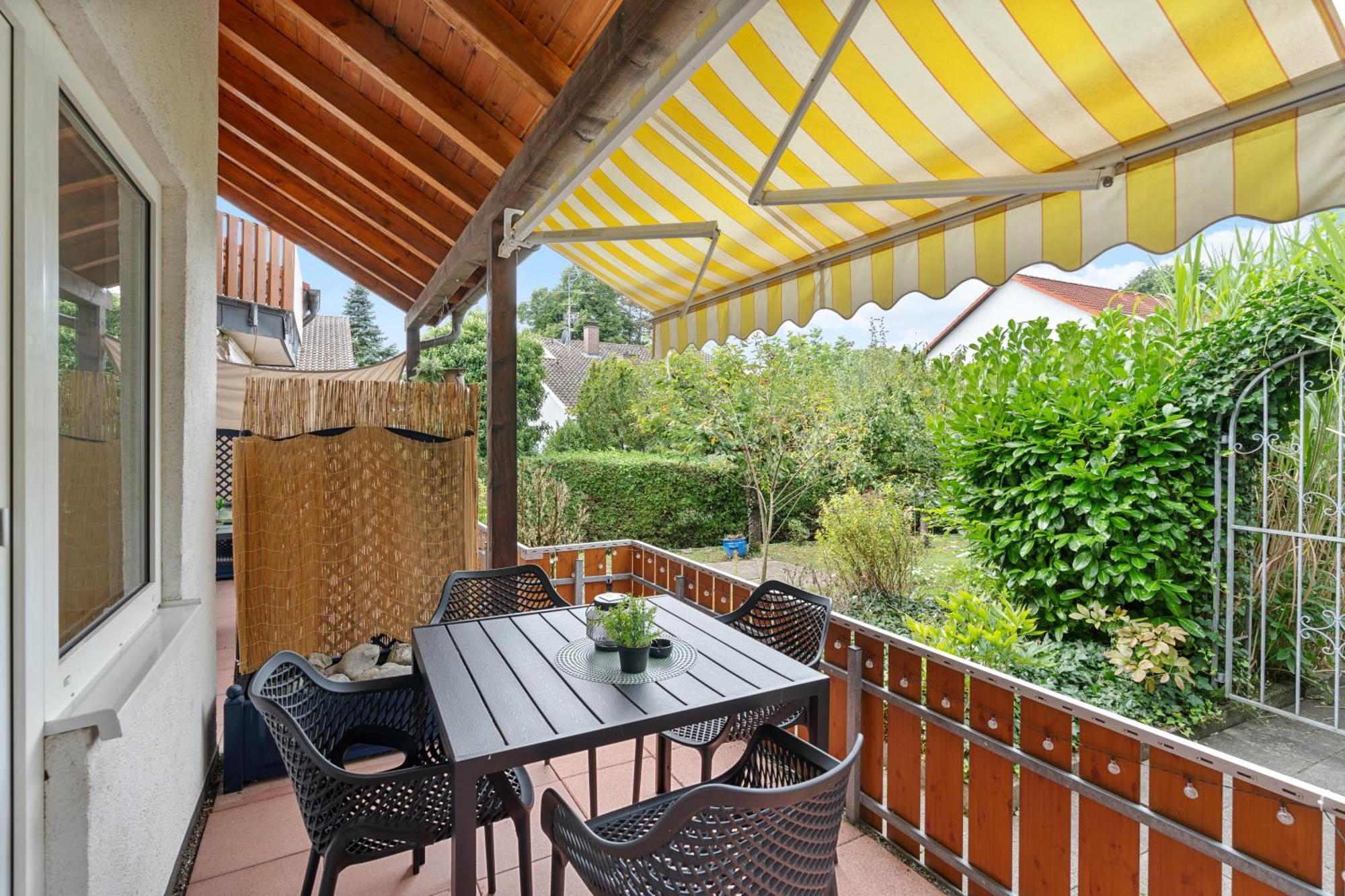 Anytime - Gaestehaus Am Weinberg In Ueberlingen الغرفة الصورة